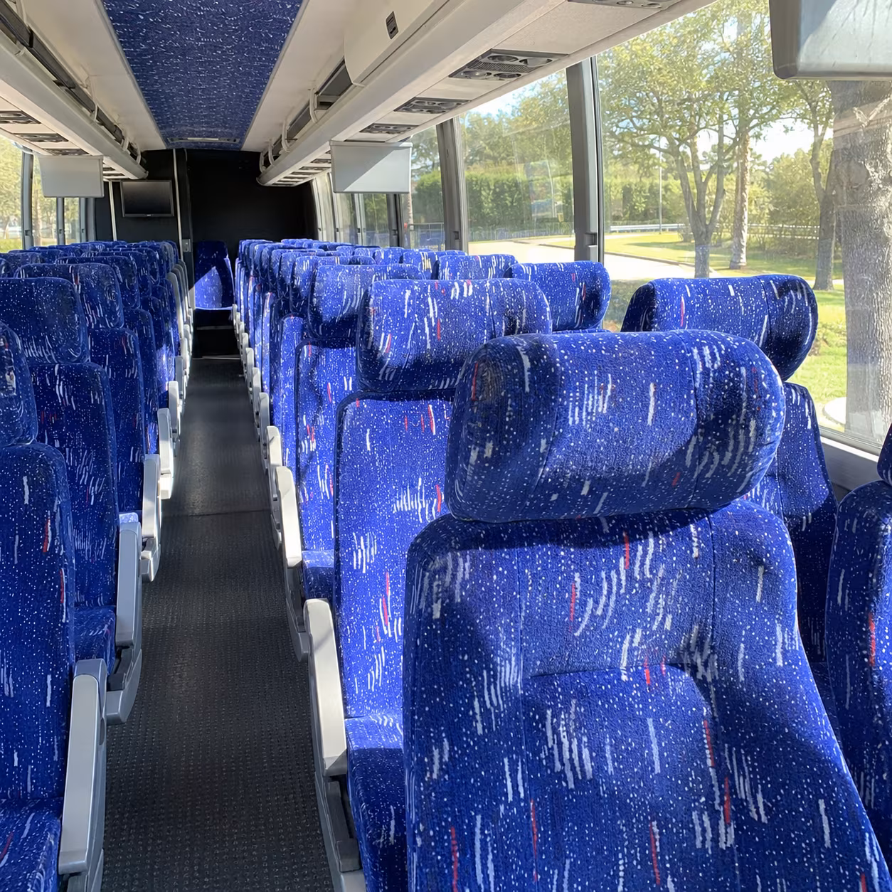 alpharetta charter buses