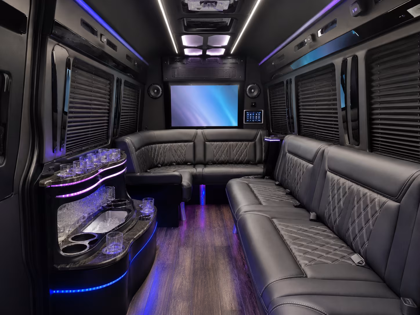 dunwoodycharterbuscompany com is the easiest way to handle mission trip airport transfers from dunwoody