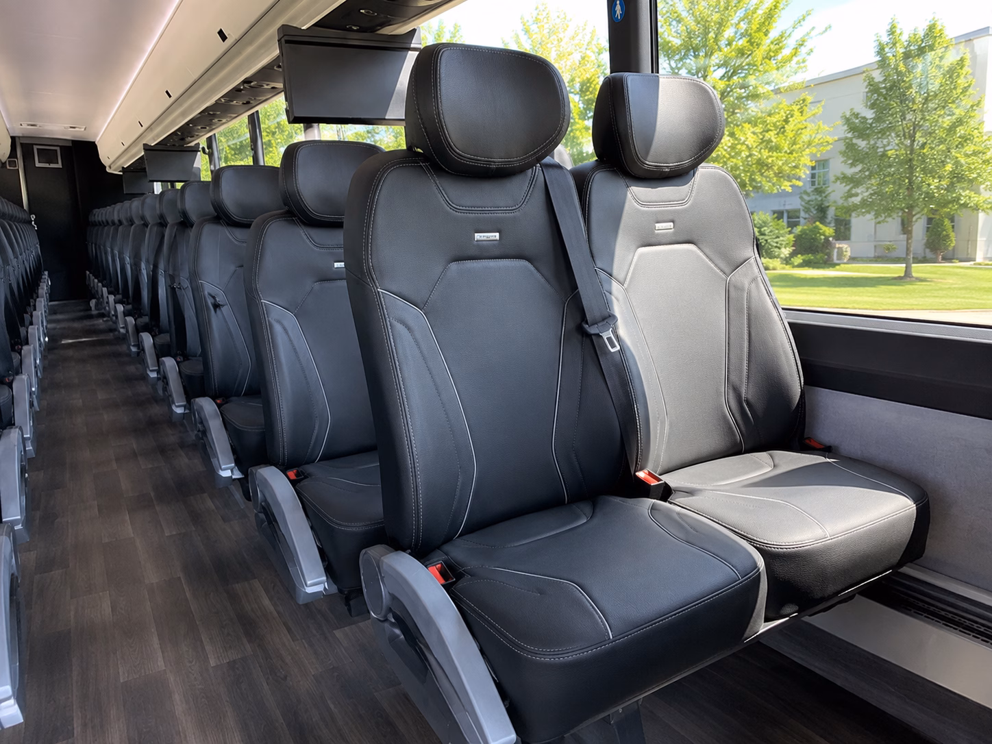 shuttle your guests between perimeter center hotels and your venue without the i 285 headache