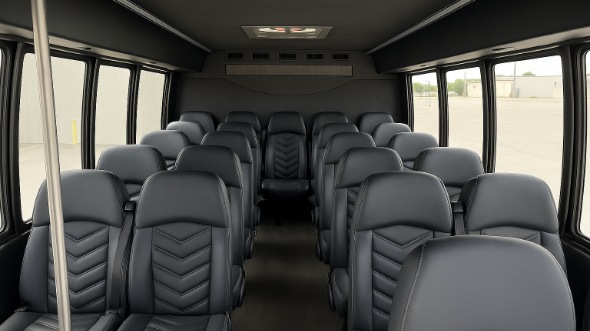 dunwoody 30 passenger minibus rental